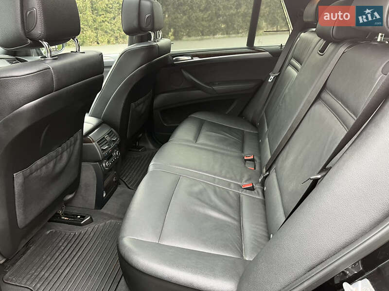 Позашляховик / Кросовер BMW X5 2012 в Львові