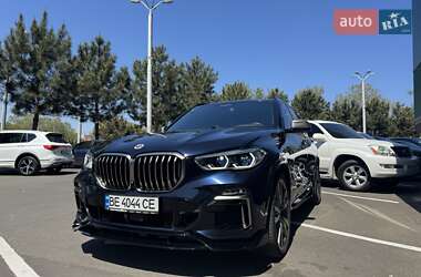 Внедорожник / Кроссовер BMW X5 2018 в 