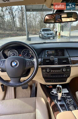 Внедорожник / Кроссовер BMW X5 2011 в 