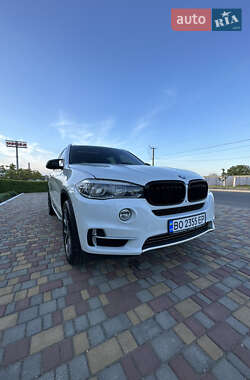 Позашляховик / Кросовер BMW X5 2013 в 