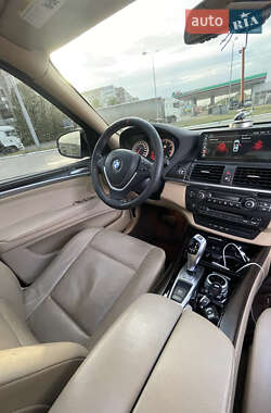 Внедорожник / Кроссовер BMW X5 2011 в 