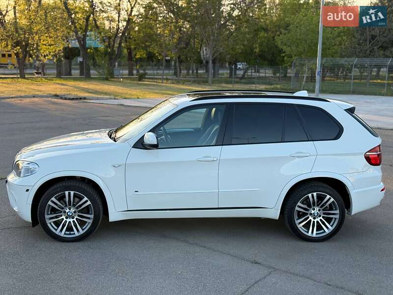 Позашляховик / Кросовер BMW X5 2011 в Миколаєві