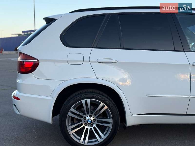 Позашляховик / Кросовер BMW X5 2011 в Миколаєві