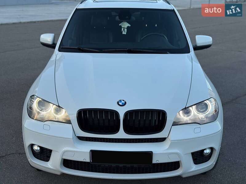 Позашляховик / Кросовер BMW X5 2011 в Миколаєві
