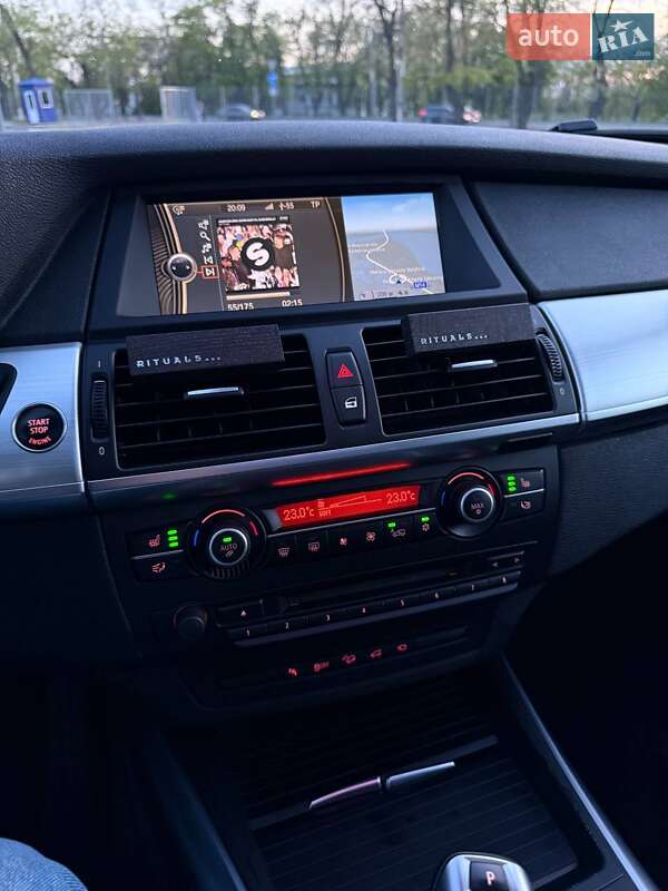 Позашляховик / Кросовер BMW X5 2011 в Миколаєві