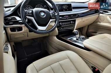 Позашляховик / Кросовер BMW X5 2015 в 