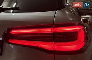 Позашляховик / Кросовер BMW X5 2021 в 