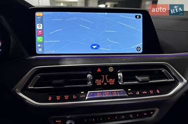 Позашляховик / Кросовер BMW X5 2021 в 