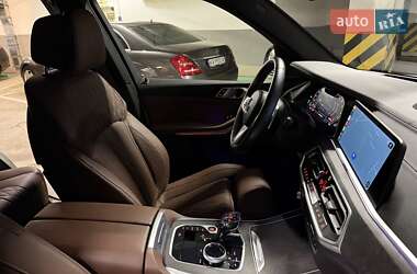 Позашляховик / Кросовер BMW X5 2021 в 
