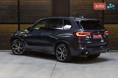 Внедорожник / Кроссовер BMW X5 2021 в 