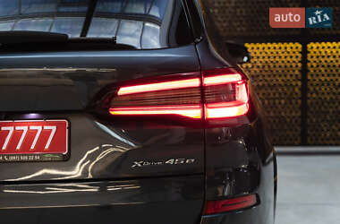 Внедорожник / Кроссовер BMW X5 2021 в 