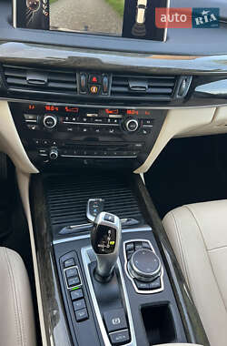 Позашляховик / Кросовер BMW X5 2016 в 