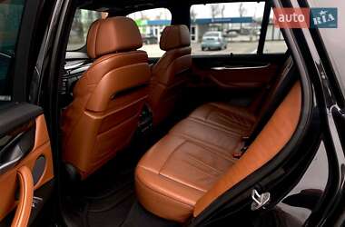 Позашляховик / Кросовер BMW X5 2014 в 
