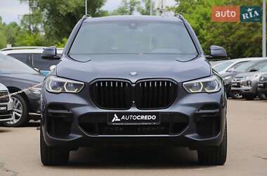 Позашляховик / Кросовер BMW X5 2021 в 