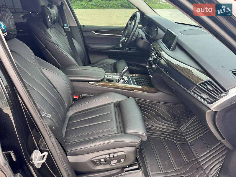 Позашляховик / Кросовер BMW X5 2014 в Києві