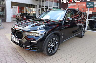 Позашляховик / Кросовер BMW X5 2019 в 