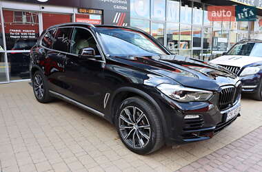 Позашляховик / Кросовер BMW X5 2019 в 