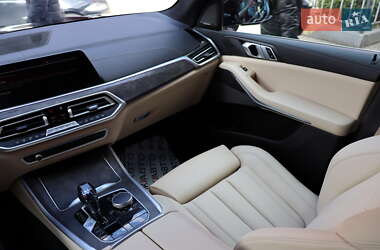 Позашляховик / Кросовер BMW X5 2019 в 