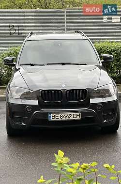 Позашляховик / Кросовер BMW X5 2013 в 