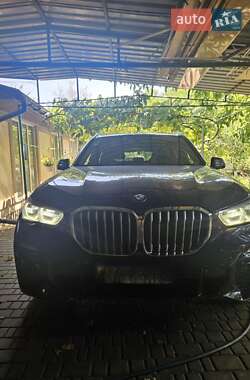 Позашляховик / Кросовер BMW X5 2019 в 