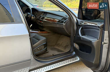 Внедорожник / Кроссовер BMW X5 2011 в 