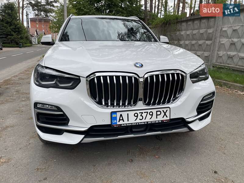 Позашляховик / Кросовер BMW X5 2020 в 