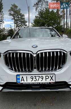 Позашляховик / Кросовер BMW X5 2020 в 