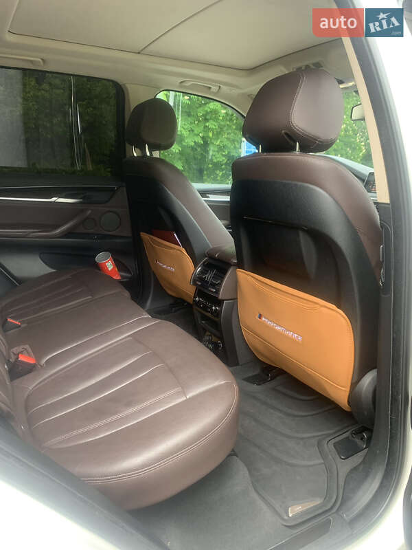 Позашляховик / Кросовер BMW X5 2016 в Києві