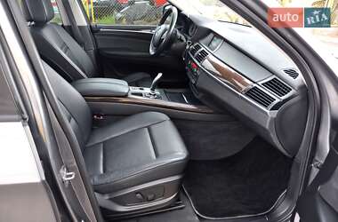 Позашляховик / Кросовер BMW X5 2011 в 