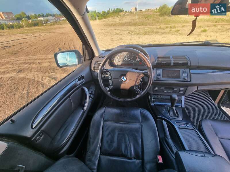 Внедорожник / Кроссовер BMW X5 2002 в Ровно