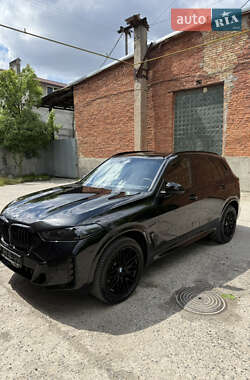 Позашляховик / Кросовер BMW X5 2024 в 