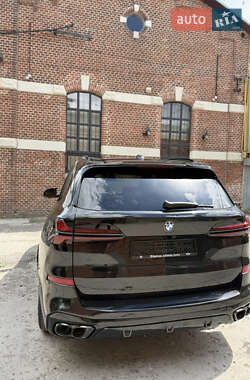 Позашляховик / Кросовер BMW X5 2024 в 