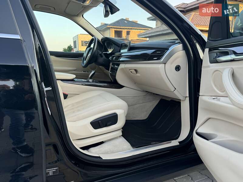 Позашляховик / Кросовер BMW X5 2015 в Одесі