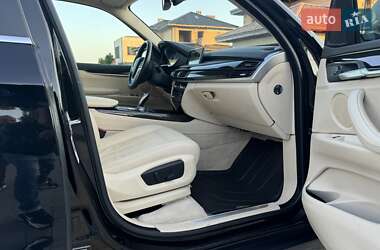 Внедорожник / Кроссовер BMW X5 2015 в 
