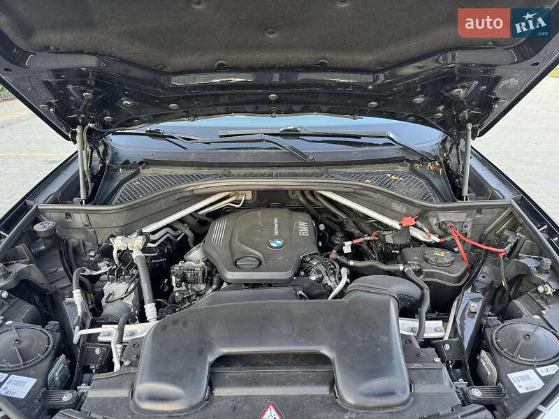 Позашляховик / Кросовер BMW X5 2015 в Одесі