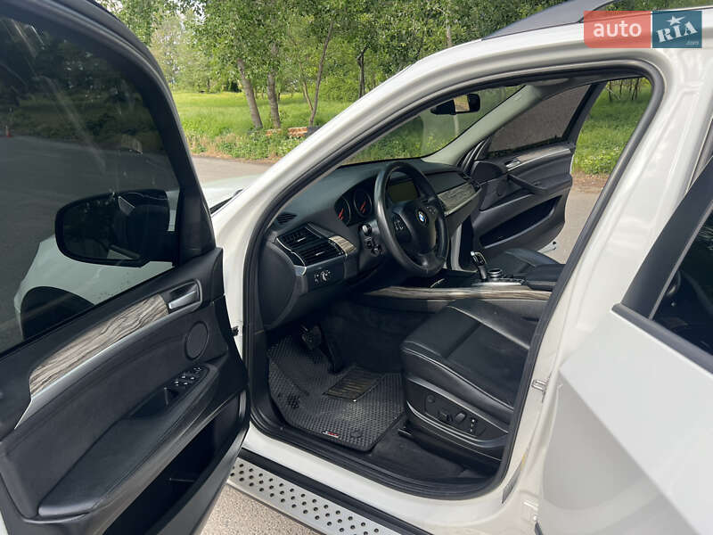 Внедорожник / Кроссовер BMW X5 2011 в Днепре