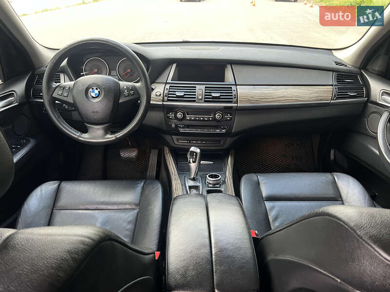 Внедорожник / Кроссовер BMW X5 2011 в Днепре