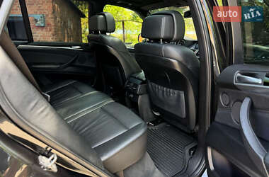 Позашляховик / Кросовер BMW X5 2010 в 