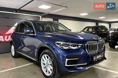 Позашляховик / Кросовер BMW X5 2021 в 