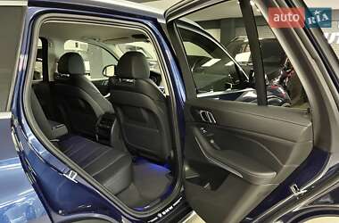 Позашляховик / Кросовер BMW X5 2021 в 