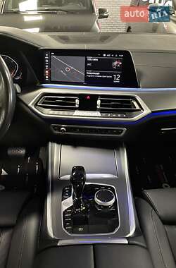 Позашляховик / Кросовер BMW X5 2021 в 
