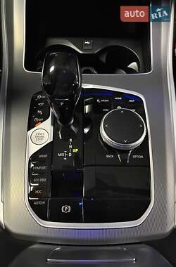 Позашляховик / Кросовер BMW X5 2021 в 