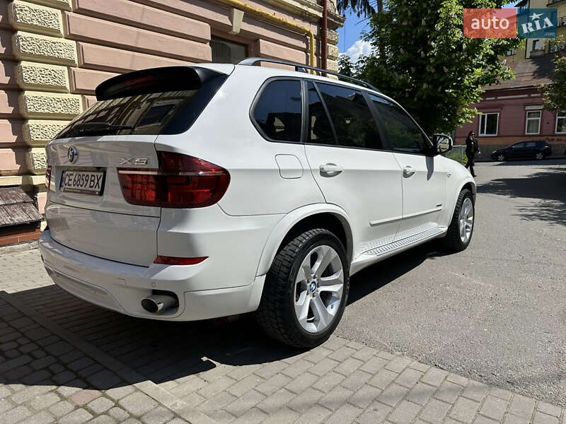 Позашляховик / Кросовер BMW X5 2012 в Чернівцях