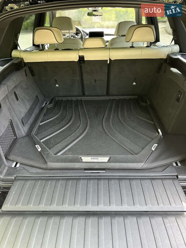 Внедорожник / Кроссовер BMW X5 2016 в Львове