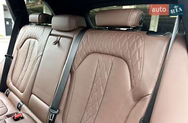 Позашляховик / Кросовер BMW X5 2021 в 