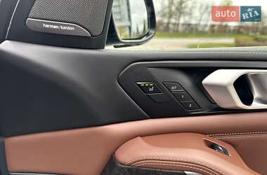 Позашляховик / Кросовер BMW X5 2021 в 