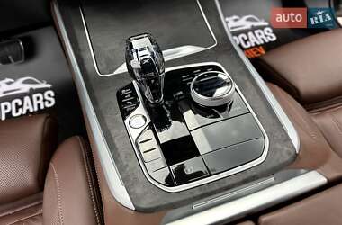Позашляховик / Кросовер BMW X5 2021 в 