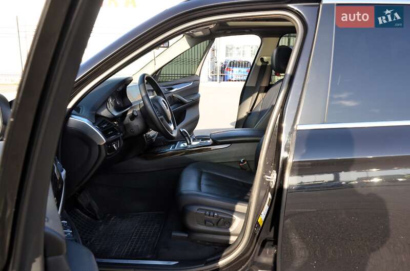 Позашляховик / Кросовер BMW X5 2015 в Києві