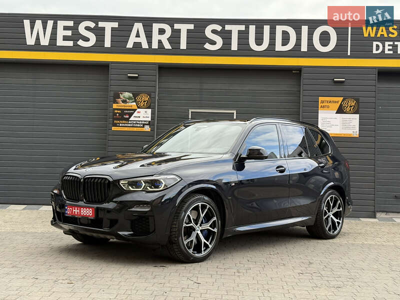 Внедорожник / Кроссовер BMW X5 2019 в 