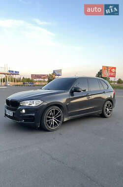 Внедорожник / Кроссовер BMW X5 2015 в 